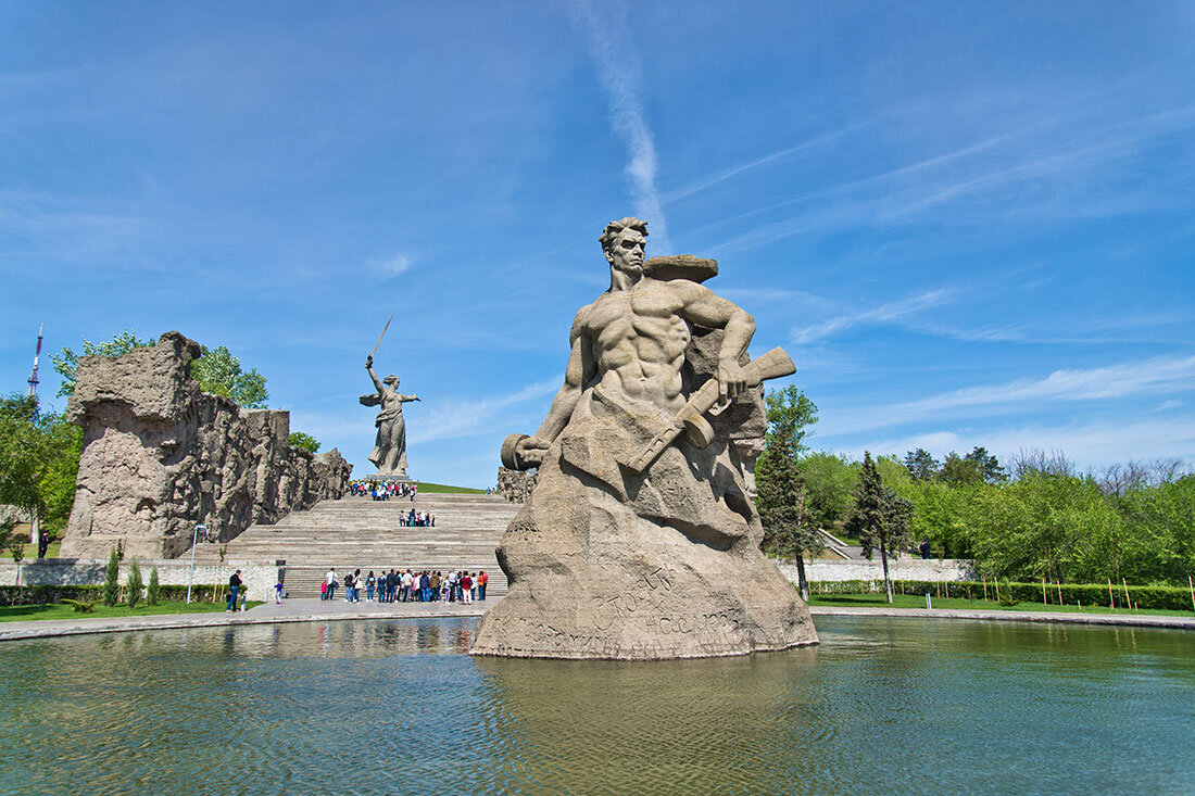 Достопримечательности Волгограда на Мамаевом Кургане
взято с сайта tripplanet.ru