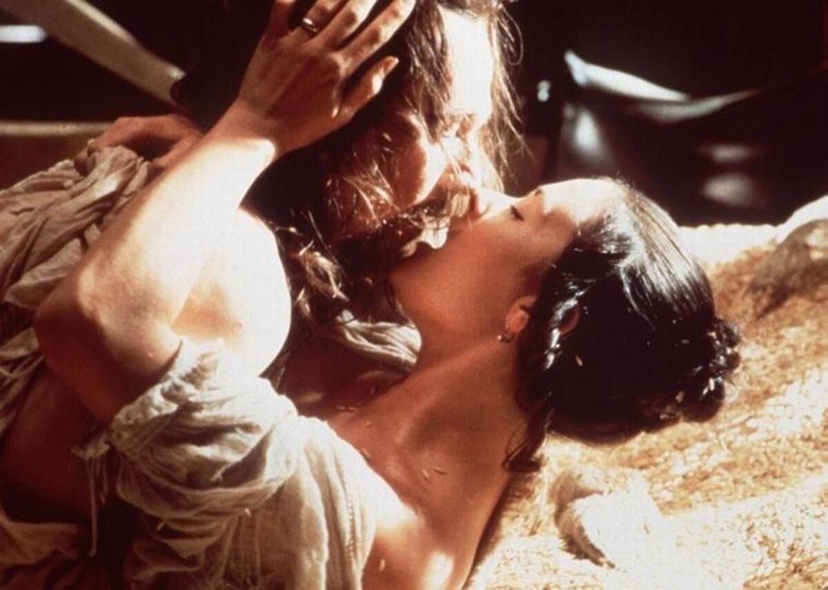 Кадр из фильма "Алая буква" (США, 1995)