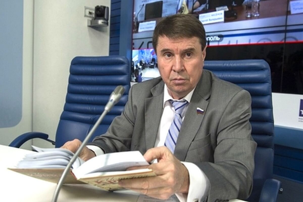   Сенатор РФ отреагировал на разрешение США применять их оружие в Крыму