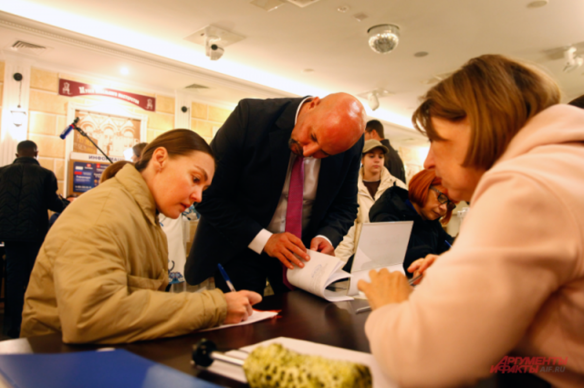    Наблюдатели обвинили Запад в двойных стандартах при оценке референдумов