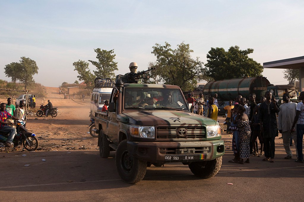 Туареги в мали. Цар африка вагнер. Спецназ франции. Плен в мали. Чвк wagner цар.