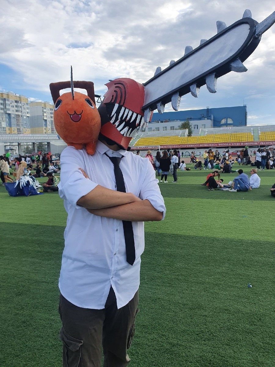    Косплей на Дэнджи, «Человек-бензопила». Фото: группа YKT Geek Fest в ВК
