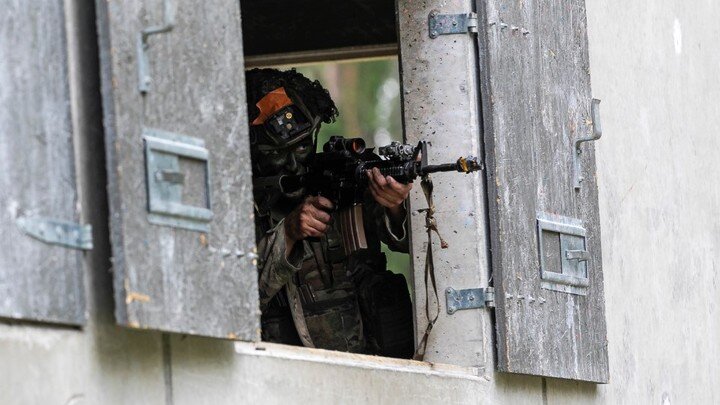 STAFF SGT. OSCAR GOLLAZ/KEYSTONE PRESS AGENCY/GLOBALLOOKPRESS