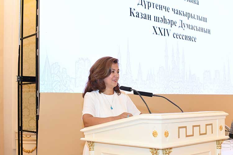    Сегодня городской архив заполнен на 17% — это 1,6 тыс. фондов, или 146 тыс. единиц хранения, из которых оцифровано 2 тысячи. Об этом рассказала руководитель управления муниципального архива исполкома Казани Гульнара Мусина Фото: metshin.ru