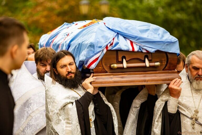    В Подмосковье состоялось погребение митрополита Оренбургского и Саракташского Вениамина Андрей Севостьянов