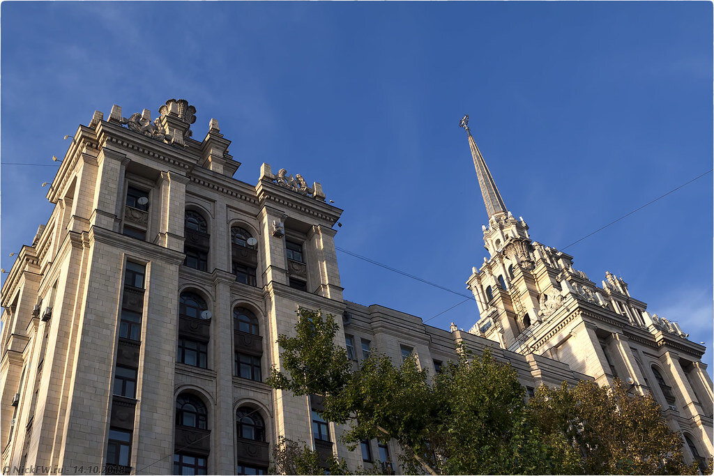 1. Гостиница Украина [© NickFW - 14.10.2018]