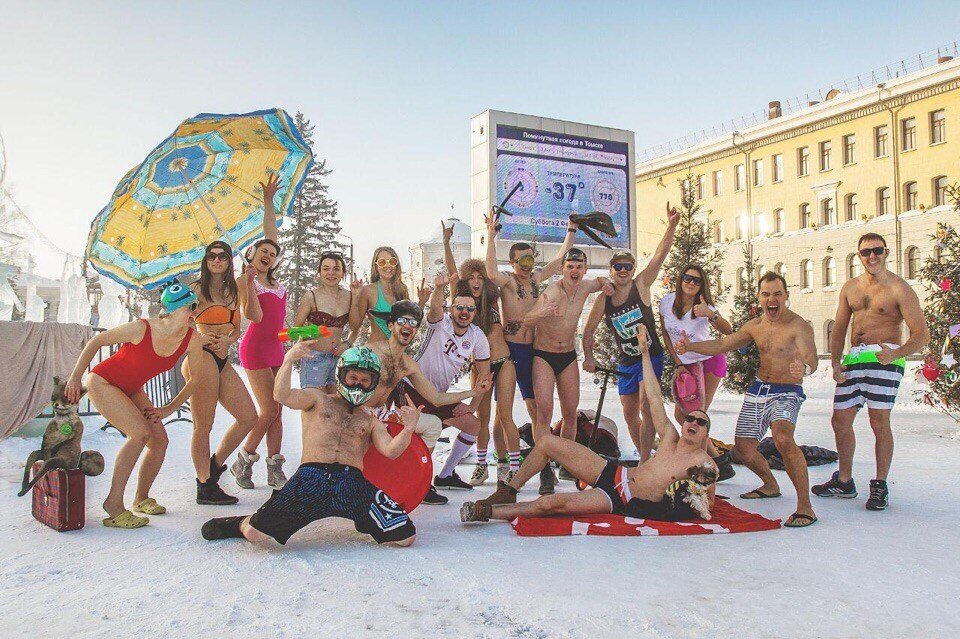 Томичи в купальниках в -37