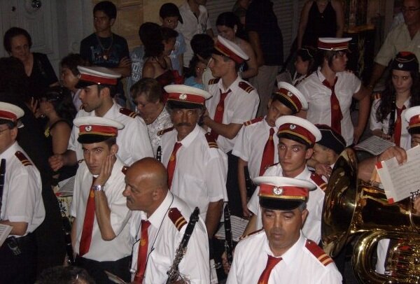 Один из оркестров во время "крестного хода".