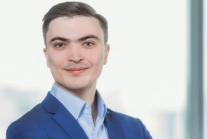 Евгений Петров считает, что шахматка в режиме онлайн - это лучший вариант привычной бумажной шахматки, с которой могут случиться разного рода накладки.