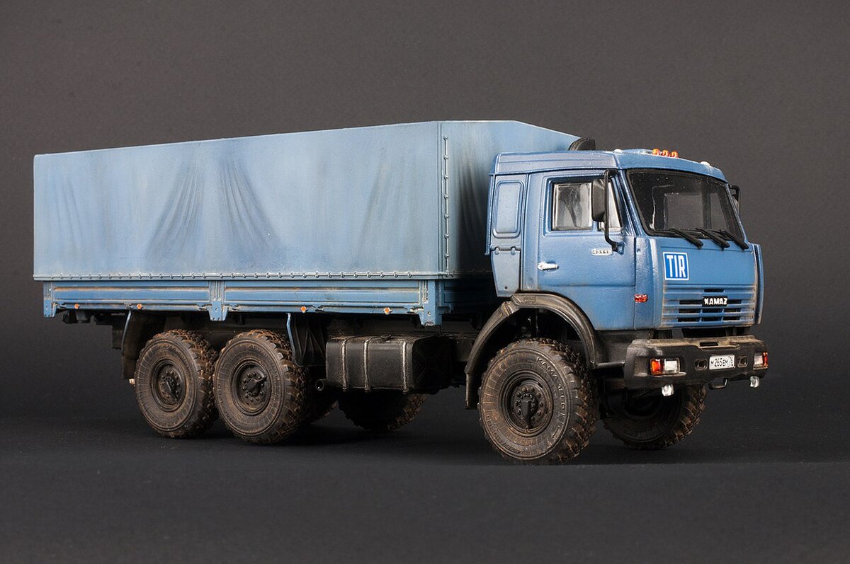 Kamaz model. Kamaz model. Kamaz model. Камаз 1/43 avd. Камаз 55111 самосвал масштабная модель.