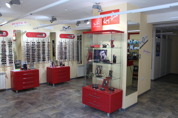 Салон оптики в Таганроге, Петровская, 41. Фото автора