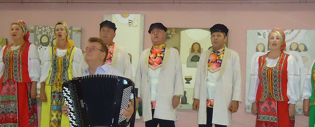 Хор Русской песни "Любава" и Николай Глушенко