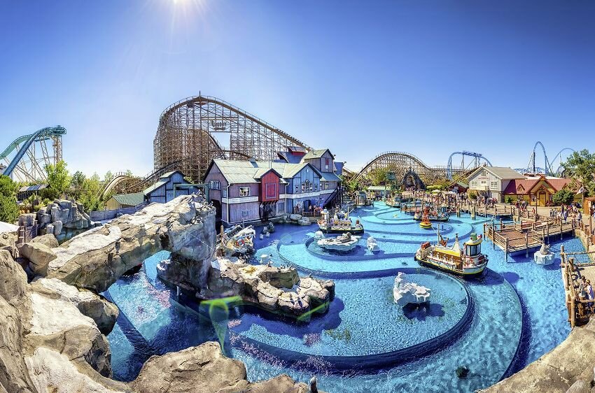 Исландия аттракцион с корабликами 