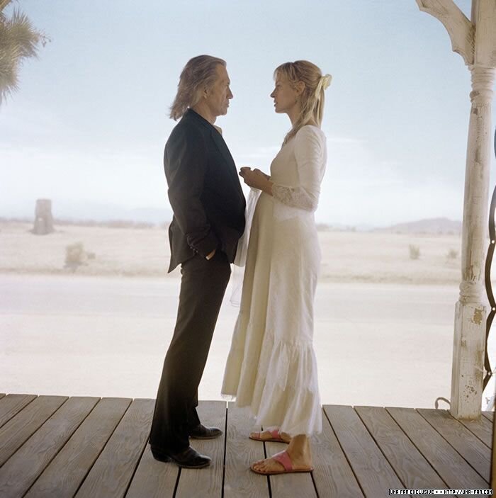 Ума Турман и Дэвид Кэррадайн в кадре из фильма Kill Bill (Vol. 2) (2004) 