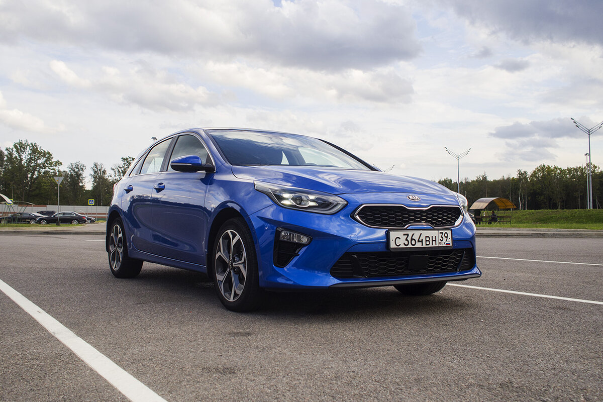 Автомобиль нашей поездки – новый Kia Ceed 1,4 T-GDI  мощностью 140 л.с. 