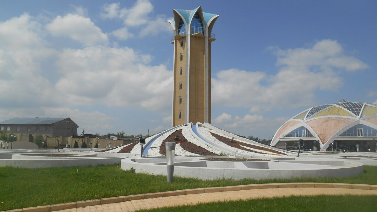 В таразе какая. Парк древний Тараз. Тараз музей древний археологический. Тараз археологический парк. Историко культурный центр Шахристан Тараз.