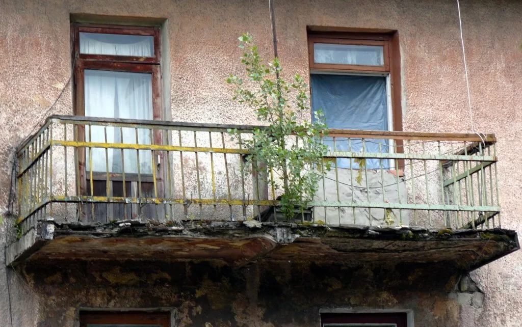 ОТНОСИТСЯ ЛИ БАЛКОН К ОБЩЕМУ ИМУЩЕСТВУ СОБСТВЕННИКОВ ПОМЕЩЕНИЙ В ...