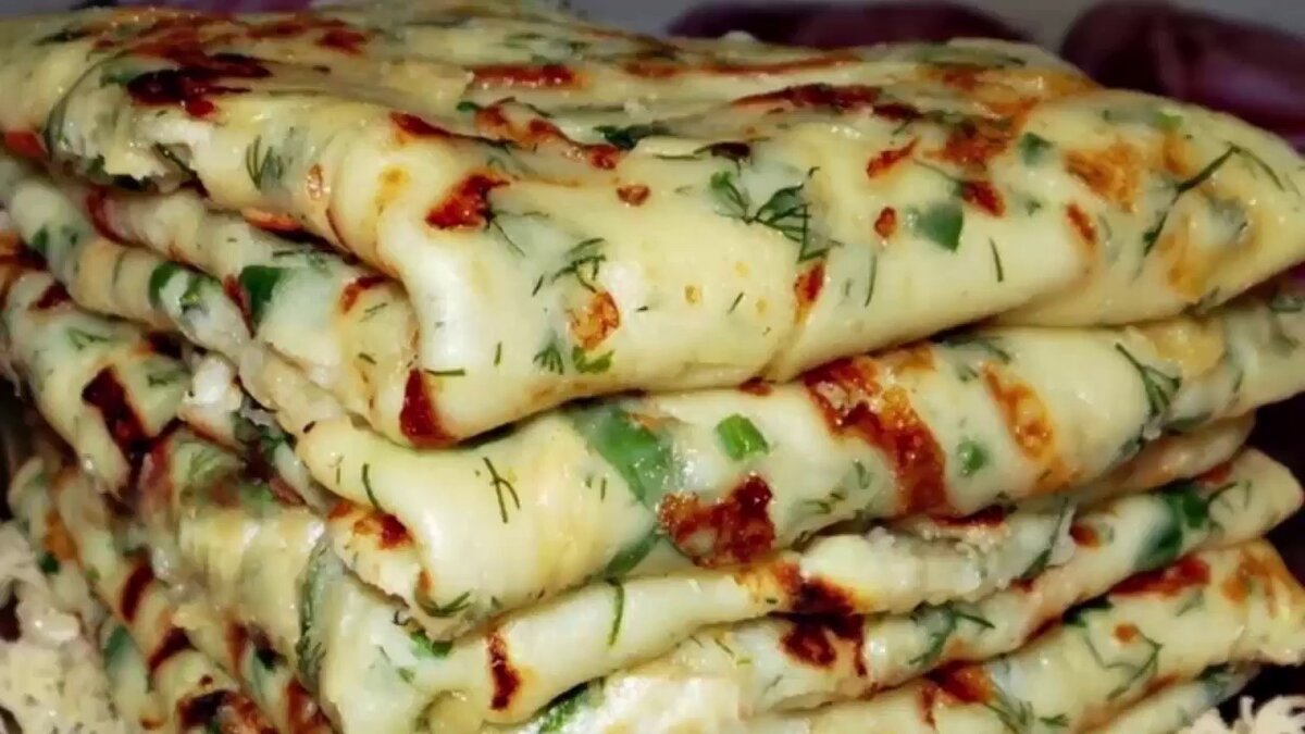 Сырные блины с творогом и зеленью. Источник - Яндекс.Картинки