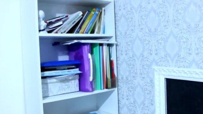 Раньше мой стеллаж с документами выглядел вот так.