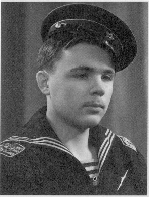 Фотография из личного архива Всеволода Овчинникова. Из книги «Калейдоскоп жизни». Взято с https://libmir.com