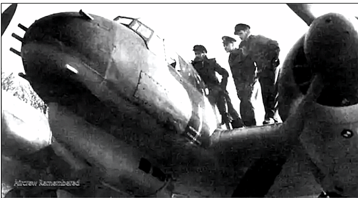 Осмотр офицерами РАФ 