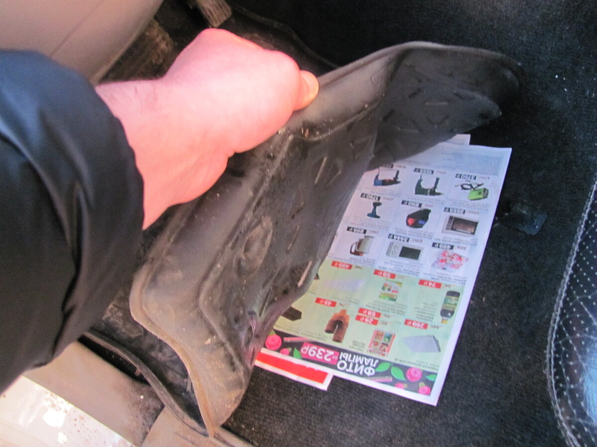 Газета под резиновые коврики: пережиток прошлого или эффективный способ ...