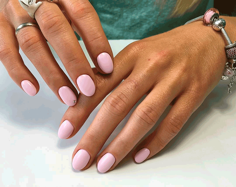 Как выглядит маникюр богатой девушки?