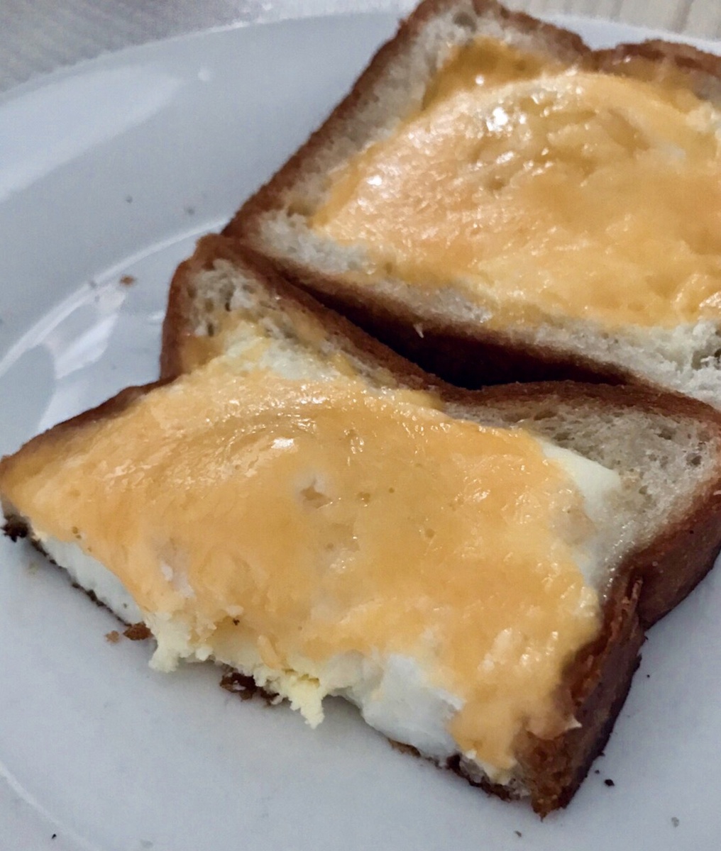 Видно, что яйцо хорошо пропеклось. 