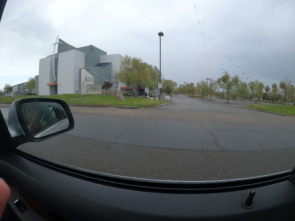 Опустевшие улицы г. Сакраменто. Фото из личного архива.