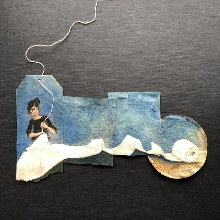 Акварель и гуашь на использованных чайных пакетиках.