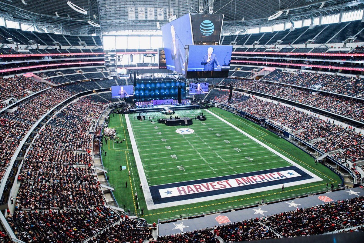 Светодиодный экран на стадионе Dallas Cowboys