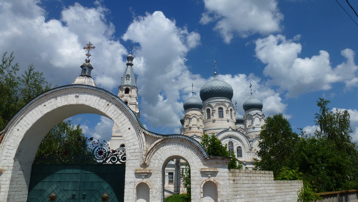 Храм архангела Михаила в селе Ерзовка Волгоградской области (фото из личного архива Заруйкина В.)