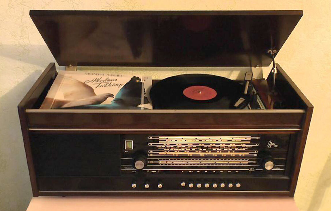 Радиола "Урал-111"