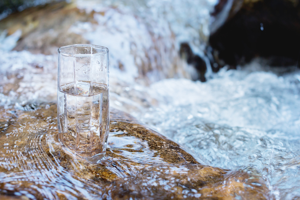 Родниковая вода