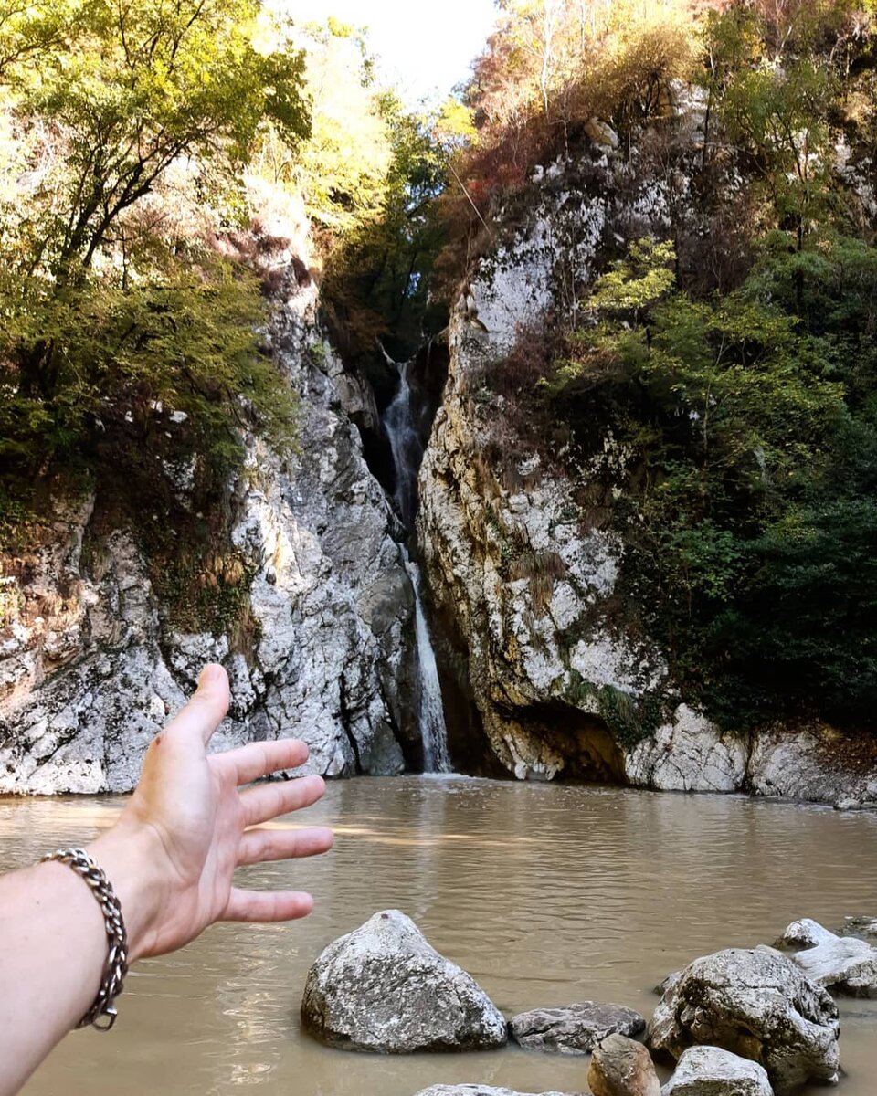 Агурские водопады фото весной