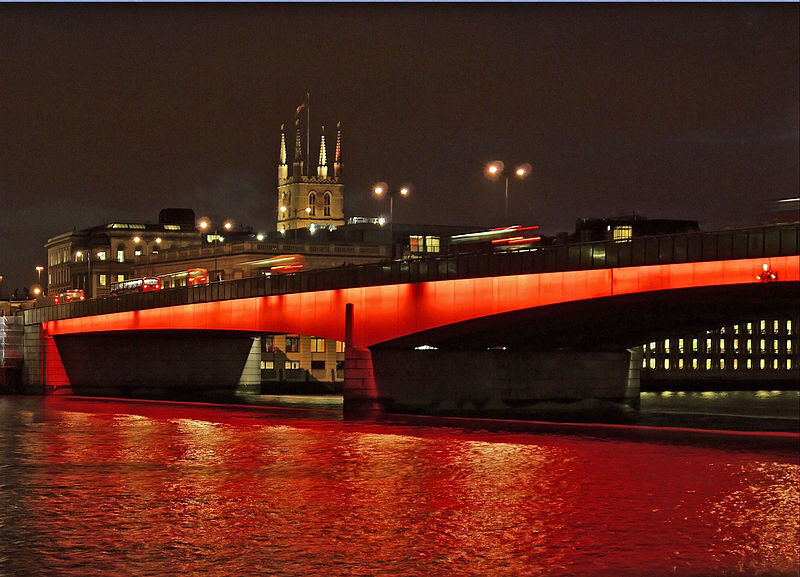 London Bridge  (unsplash.com)