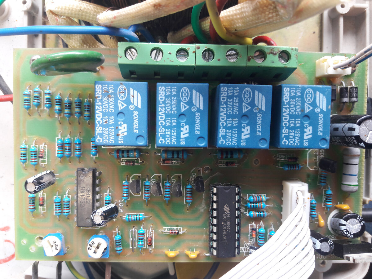 Стабилизатор Ресанта АСН-500Н/1 щелкают реле. Ремонт. | Лайфхаки по ...