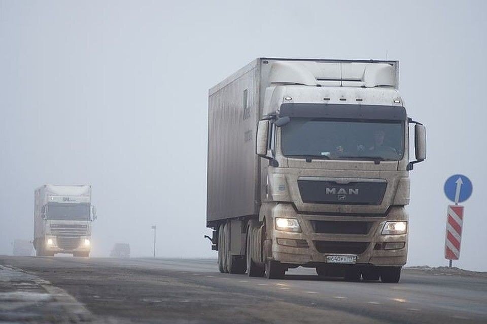 Кладовщики нашего склада в Китае каждый день получают множество товаров от разных поставщиков и работают с ними по мере поступления.