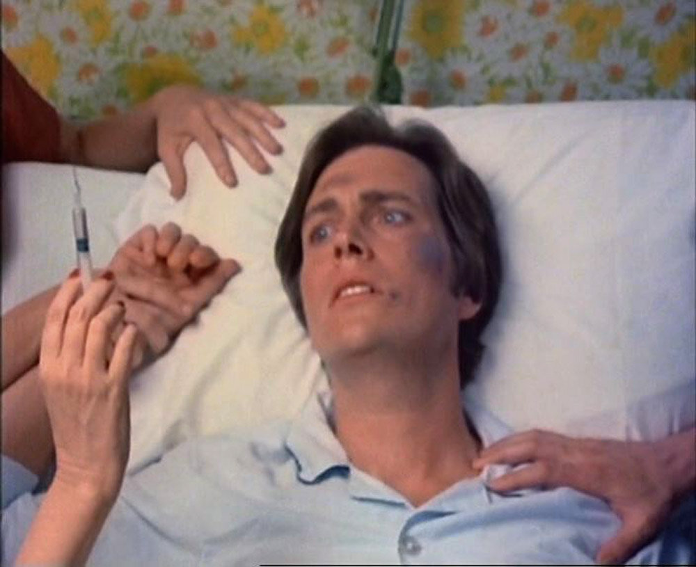 Один из самых эффектных кадров в бездарном фильме Фрэнка Роуча...