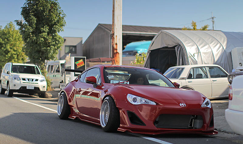 За рулем автомобиля Kei Miura