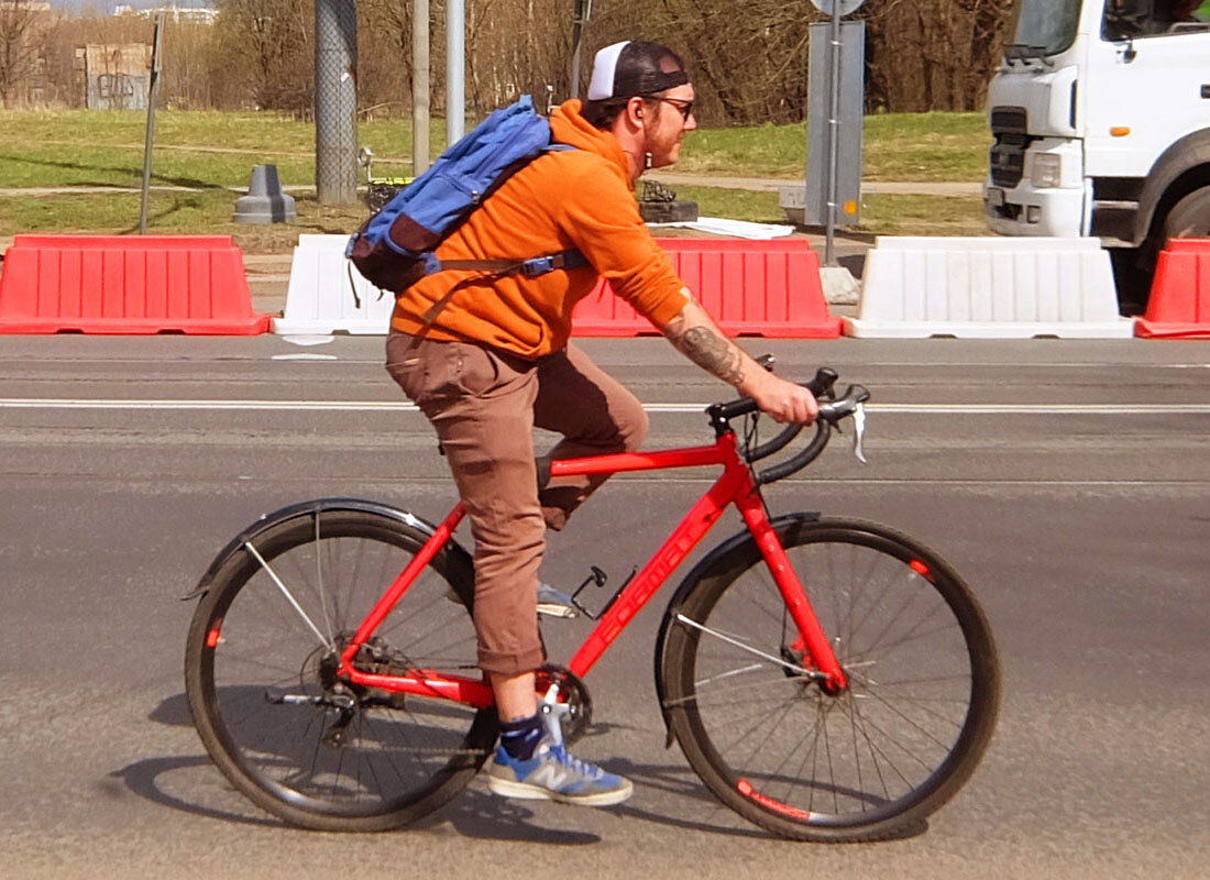 Этот велосипед мне нравится. Для городских поездок - то что нужно.