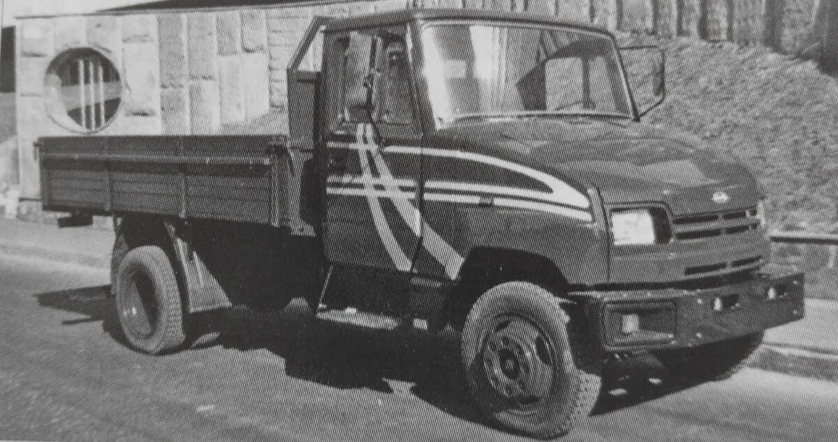 Первый прототип ЗИЛ 4362, 1999 год