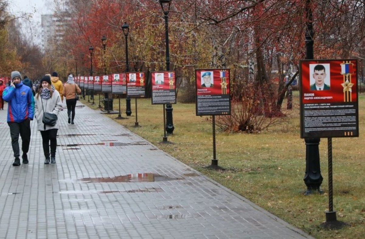    В Заполярном продолжается строительство аллеи городов-героев