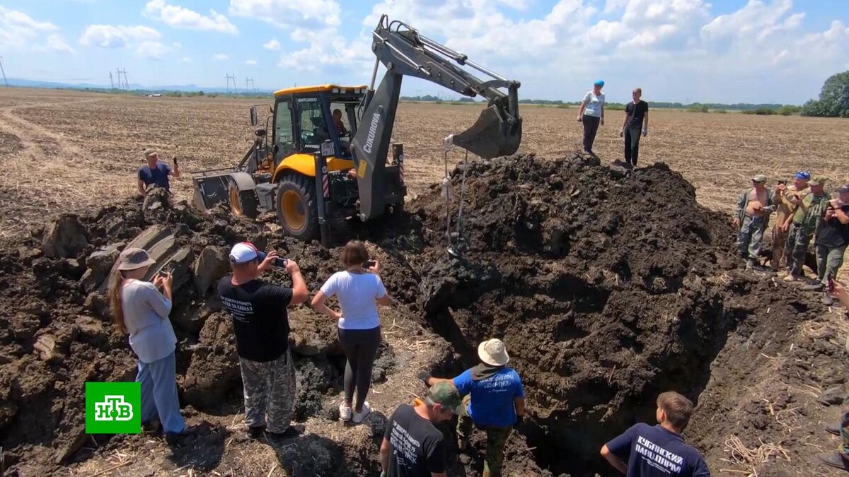 На Кубани подняли разбившийся в годы ВОВ Ил-2 и предали земле останки 46  советских солдат | НТВ: лучшее | Дзен