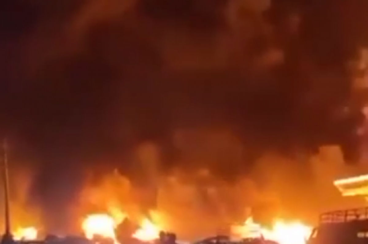    Пять человек погибли при взрыве на заправке в Махачкале