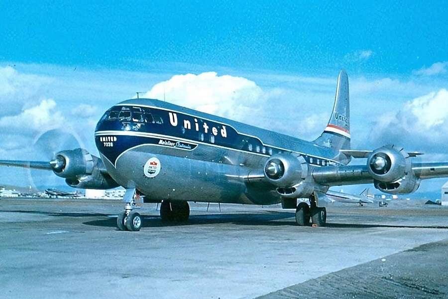 Boeing 377 Stratocruiser в цветах United