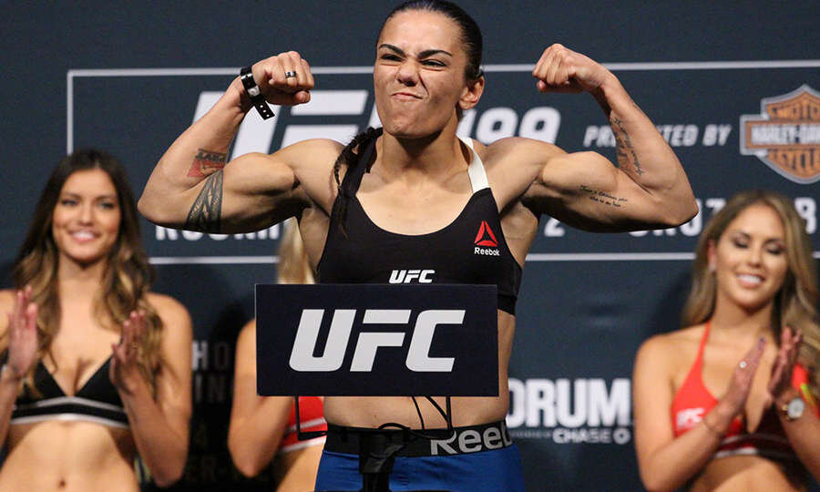 Пока ещё не чемпионка UFC Джессика Андраде