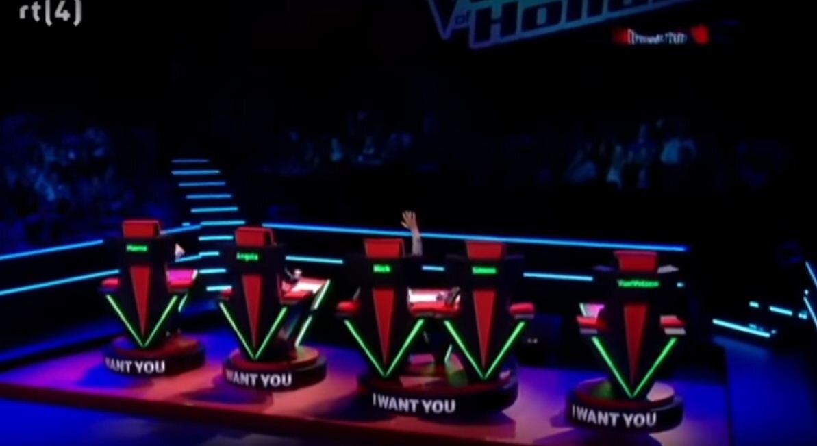 Двойные кресла в голландском шоу Voice Holland