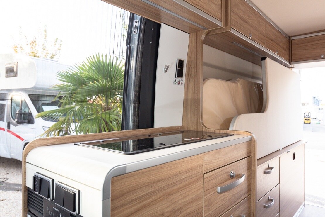 Автодом Hymer внутри