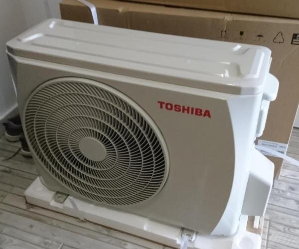 наружный блок сплит системы TOSHIBA RAS-09U2KH2S-EE